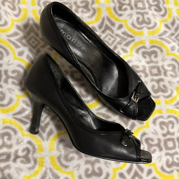 Size 7.5 Maripe black heels, peep toe, silver buckle - Picture 2 of 8